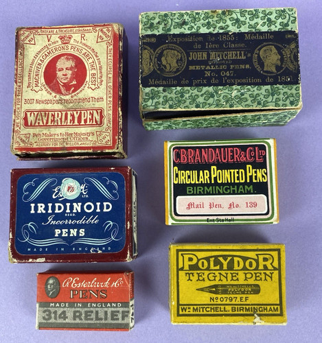 Vintage empty pen - pen, boxes