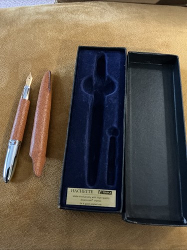 Hachette fountain pen - hachette,